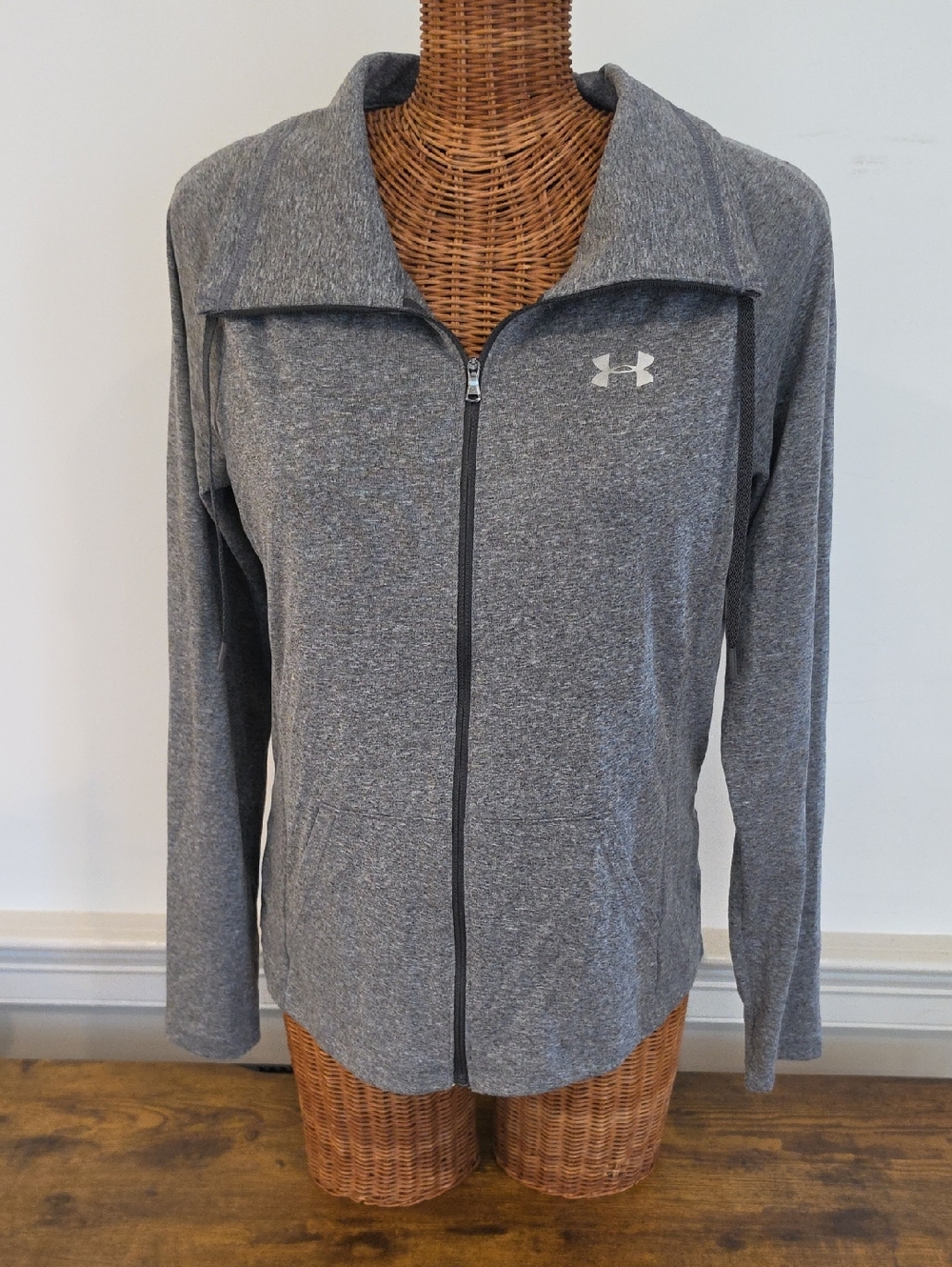 Under Armour HeatGear Women’s Gray Heather Full-Zip Athletic Jacket